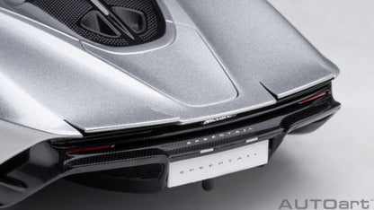 AutoArt McLaren Speedtail - Supernova Silver 1:18 Modell - Artexio