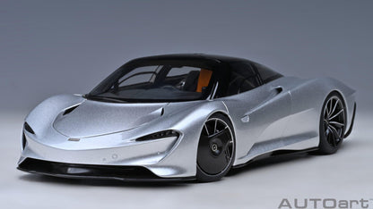 AutoArt McLaren Speedtail - Supernova Silver 1:18 Modell - Artexio