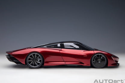 AutoArt McLaren Speedtail - Volcano Red 1:18 Modell - Artexio