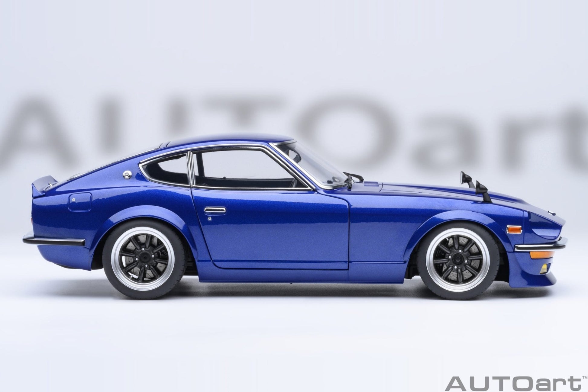 AutoArt Nissan Fairlady Z S30 Wangan Midnight Akuma no Z 1:18 Modell