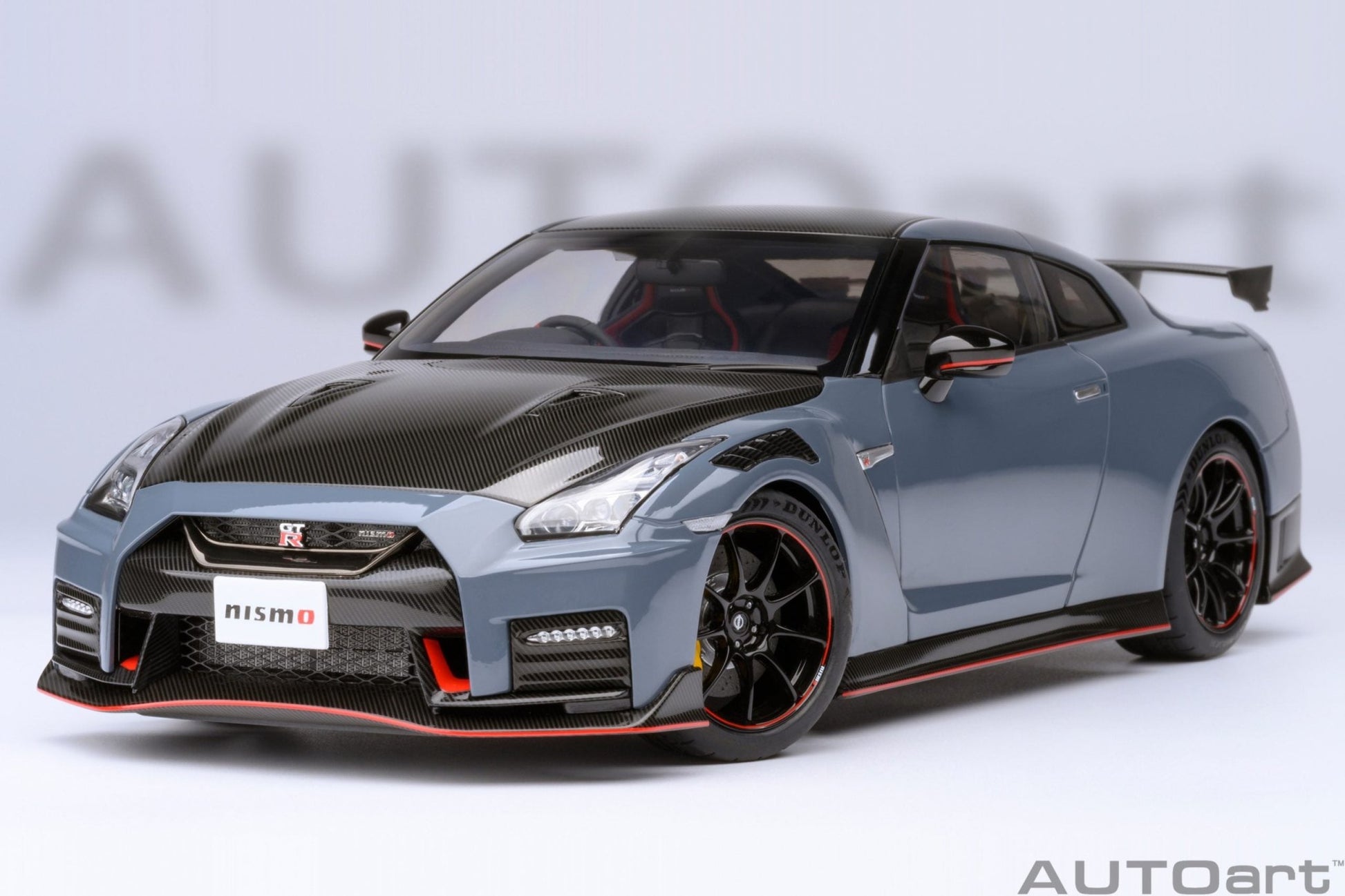 AutoArt Nissan GT - R (R35) Nismo 2022 Special Edition (Nismo Stealth Gray) 1:18 Modell - Artexio