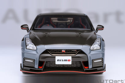 AutoArt Nissan GT - R (R35) Nismo 2022 Special Edition (Nismo Stealth Gray) 1:18 Modell - Artexio