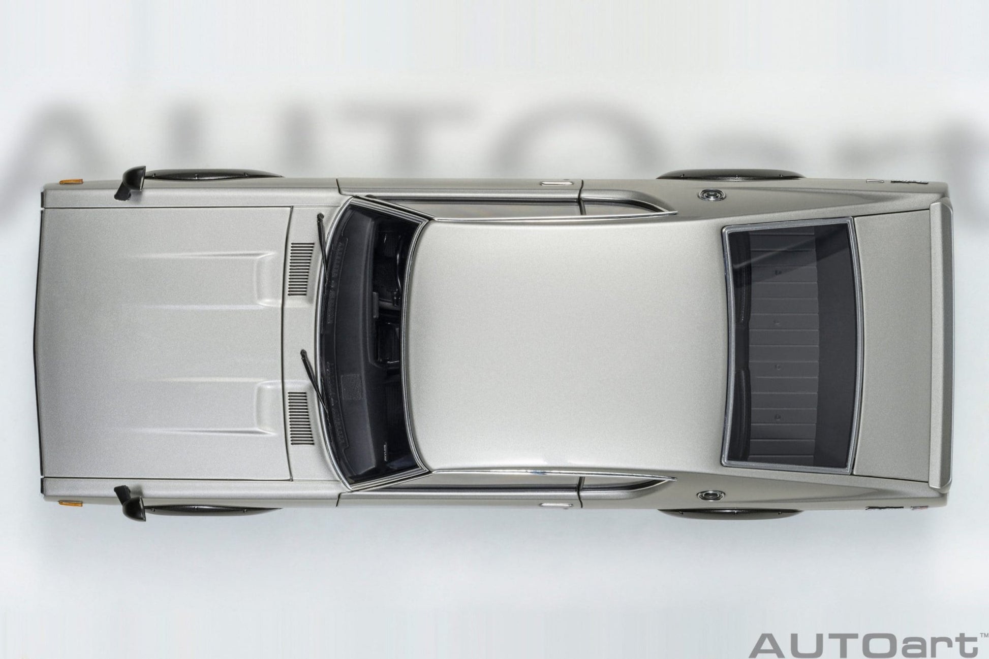 AutoArt Nissan Skyline 2000 GT-R (KPGC110) Tuned version Silver 1:18 Modell