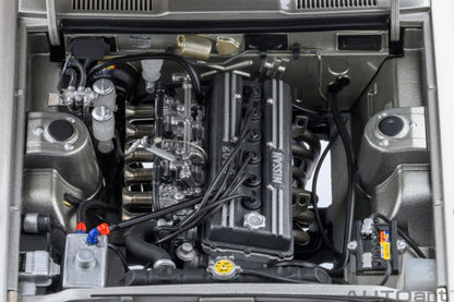 AutoArt Nissan Skyline 2000 GT-R (KPGC110) Tuned version Silver 1:18 Modell