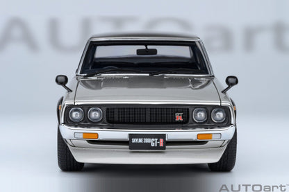 AutoArt Nissan Skyline 2000 GT-R (KPGC110) Tuned version Silver 1:18 Modell
