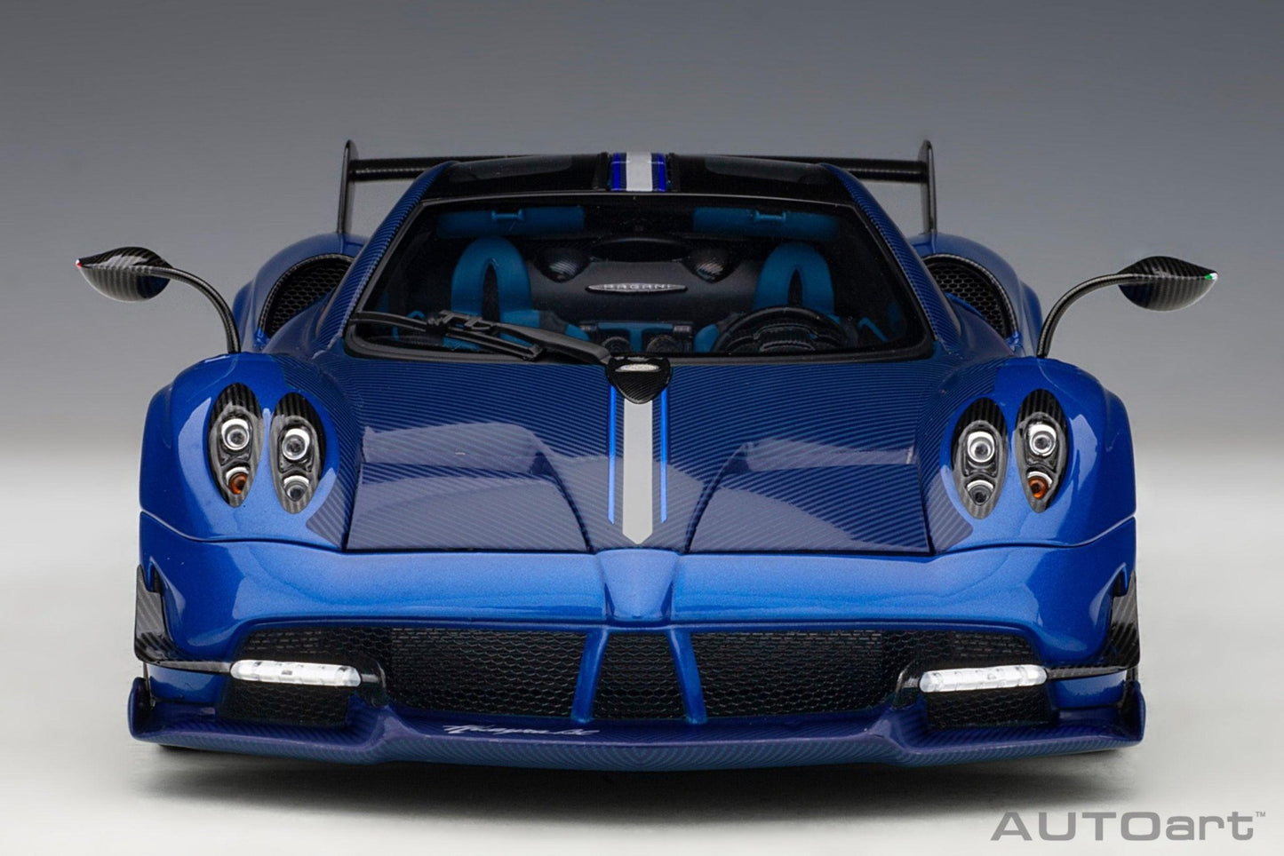 AutoArt Pagani Huayra BC - Blue Francia/Carbon 1:18 Modell - Artexio