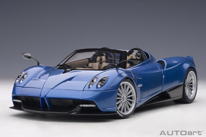 AutoArt Pagani Huayra Roadster - Blue Carbon 1:18 Modell - Artexio