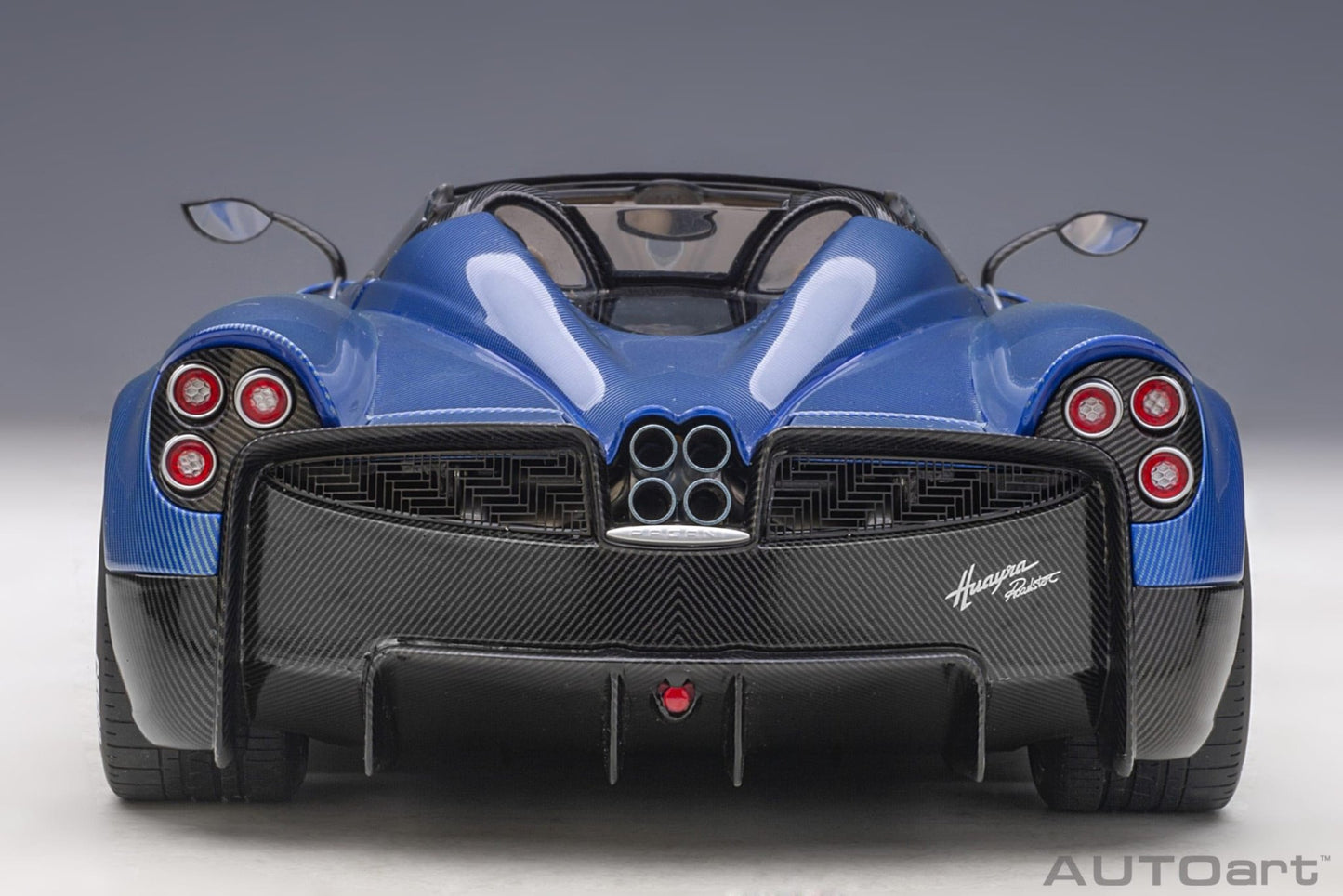 AutoArt Pagani Huayra Roadster - Blue Carbon 1:18 Modell - Artexio