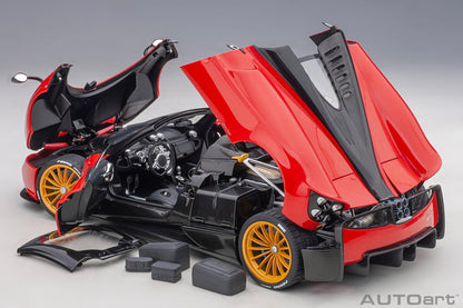 AutoArt Pagani Huayra Roadster - Rosso Monza 1:18 Modell - Artexio