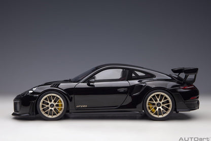 AutoArt Porsche 911 (991.2) GT2 RS Weissach Package - Black 1:18 Modell - Artexio