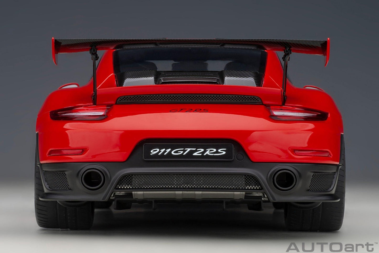 AutoArt Porsche 911 (991.2) GT2 RS Weissach Package - Guards Red 1:18 Modell - Artexio