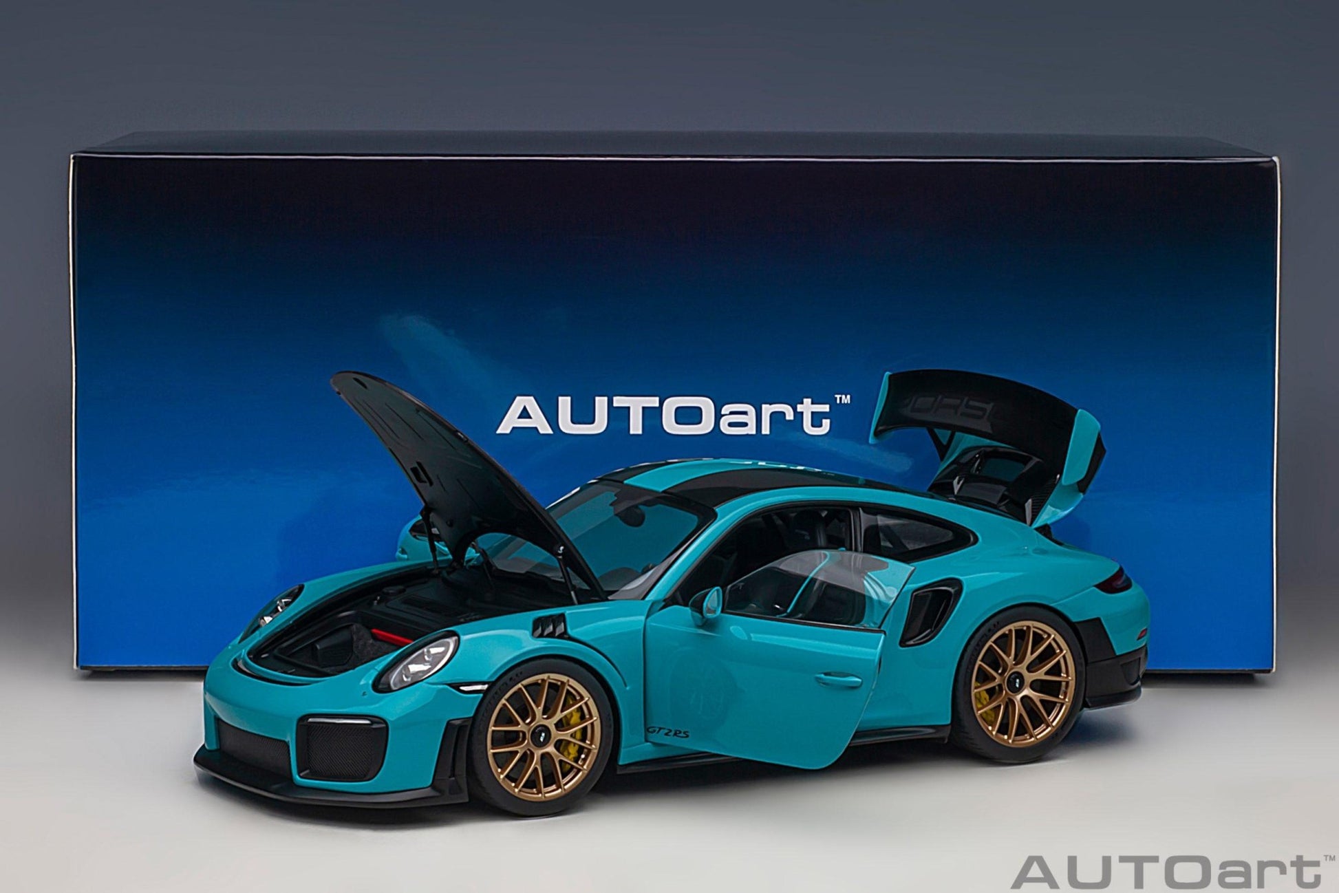 AutoArt Porsche 911 (991.2) GT2 RS Weissach Package - Miami Blue 1:18 Modell - Artexio