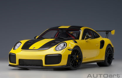 AutoArt Porsche 911 (991.2) GT2 RS Weissach Package - Racing Yellow 1:18 Modell - Artexio