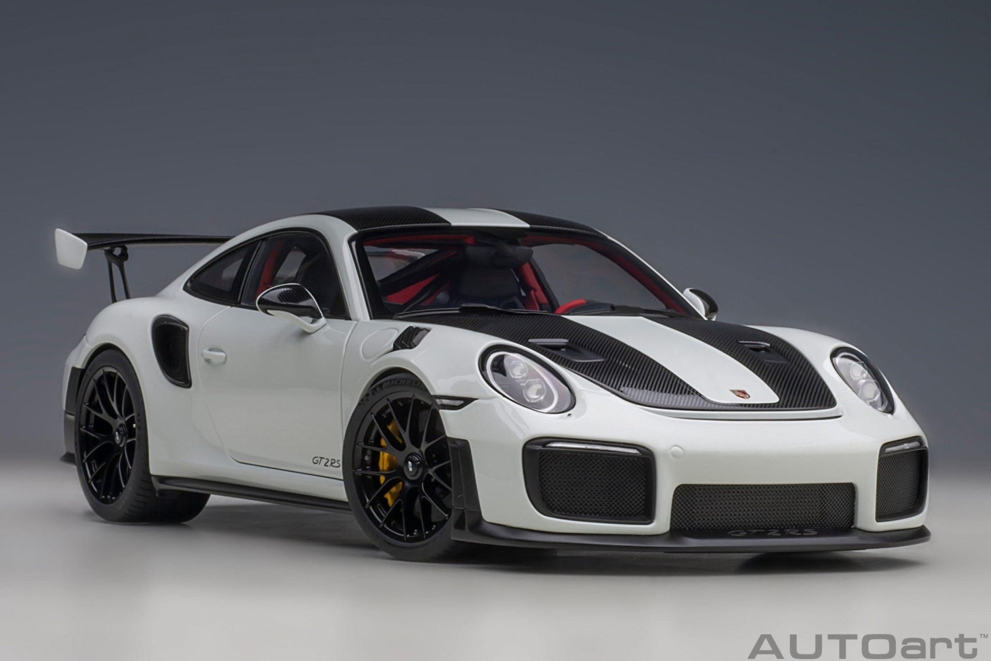 AutoArt Porsche 911 (991.2) GT2 RS Weissach Package - White 1:18 Modell - Artexio