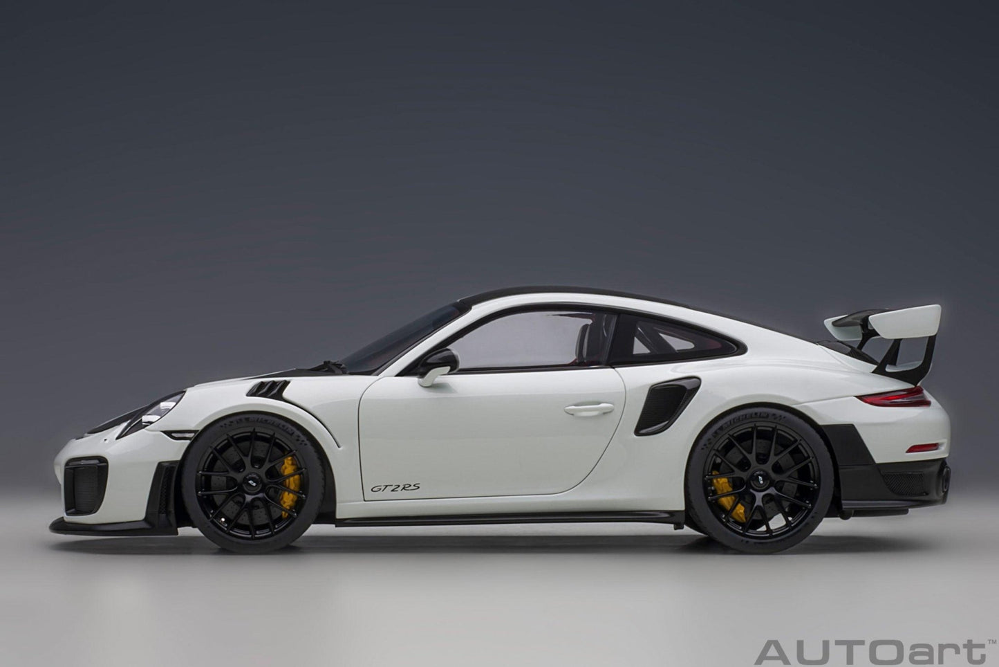 AutoArt Porsche 911 (991.2) GT2 RS Weissach Package - White 1:18 Modell - Artexio