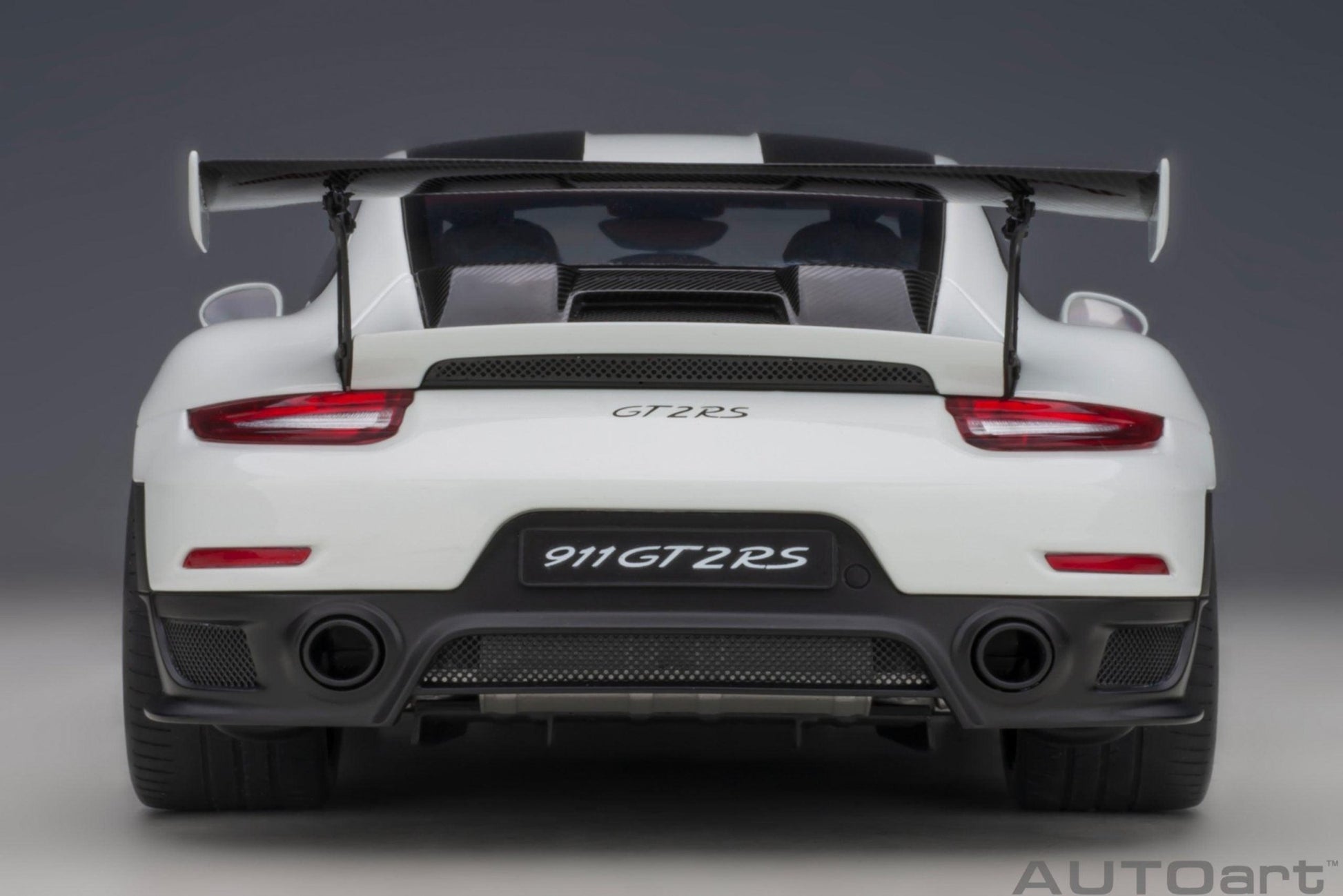 AutoArt Porsche 911 (991.2) GT2 RS Weissach Package - White 1:18 Modell - Artexio