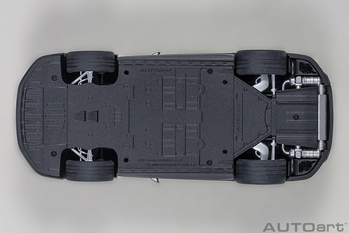 AutoArt Porsche 911 (991.2) GT2 RS Weissach Package - White 1:18 Modell