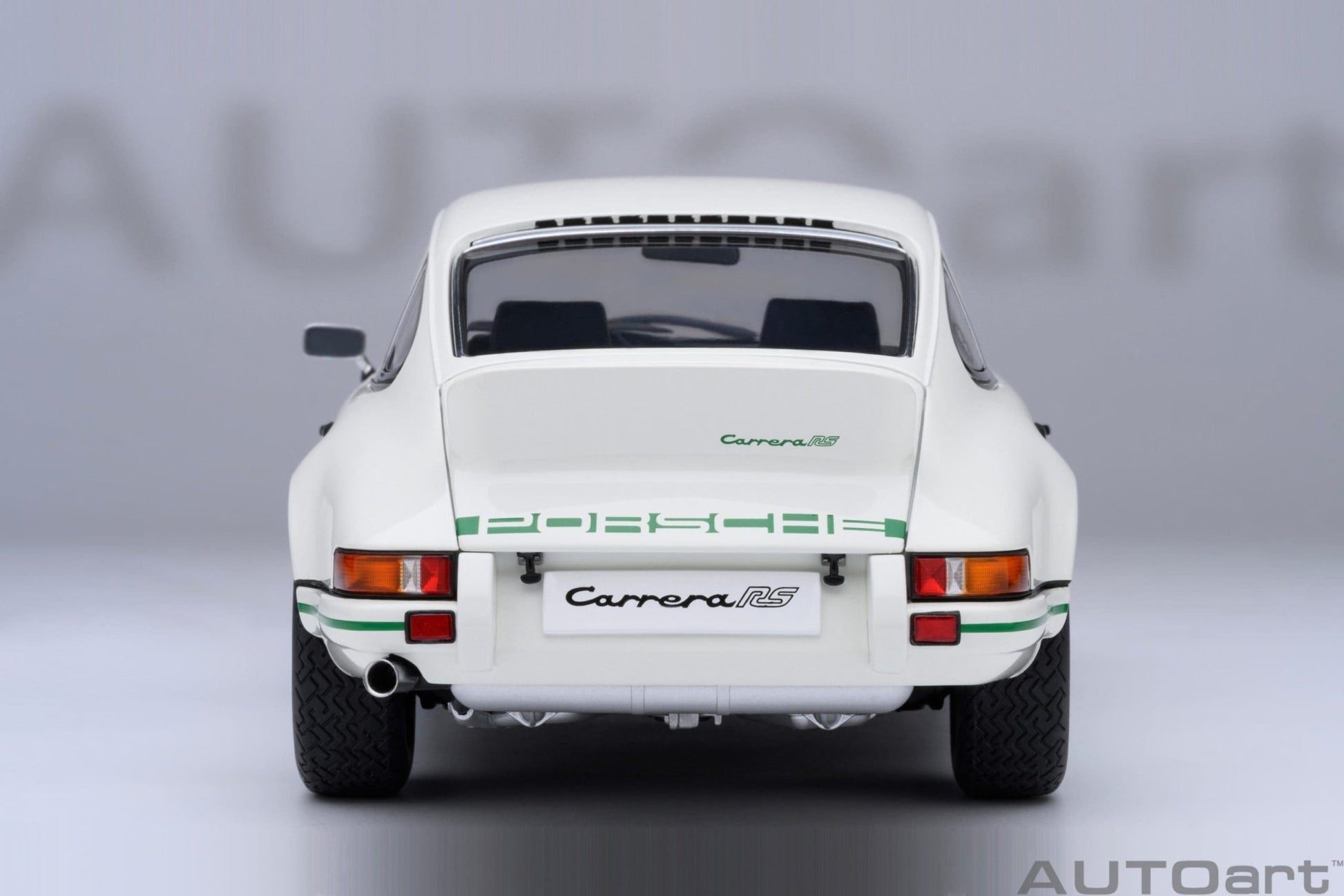 AutoArt Porsche 911 Carrera 2.7 RS Grand Prix White with Green stripes 1:18 Modell