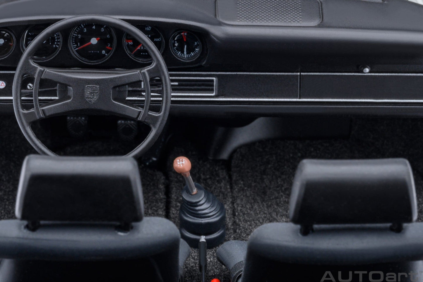 AutoArt Porsche 911 Carrera 2.7 RS Grand Prix White with Red stripes 1:18 Modell