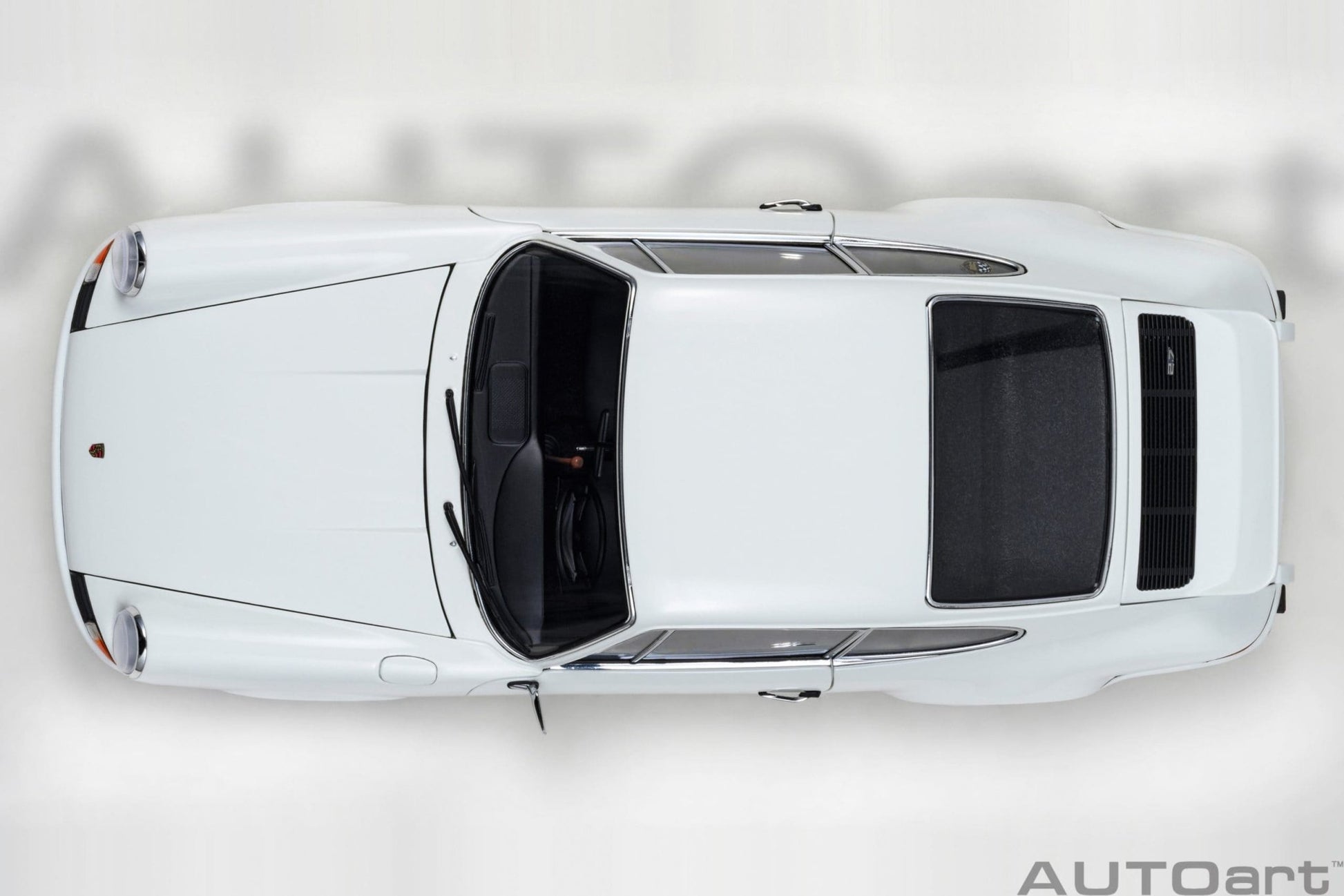 AutoArt Porsche 911 Carrera 2.7 RS Grand Prix White with Red stripes 1:18 Modell