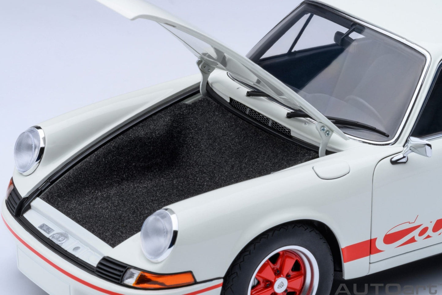 AutoArt Porsche 911 Carrera 2.7 RS Grand Prix White with Red stripes 1:18 Modell