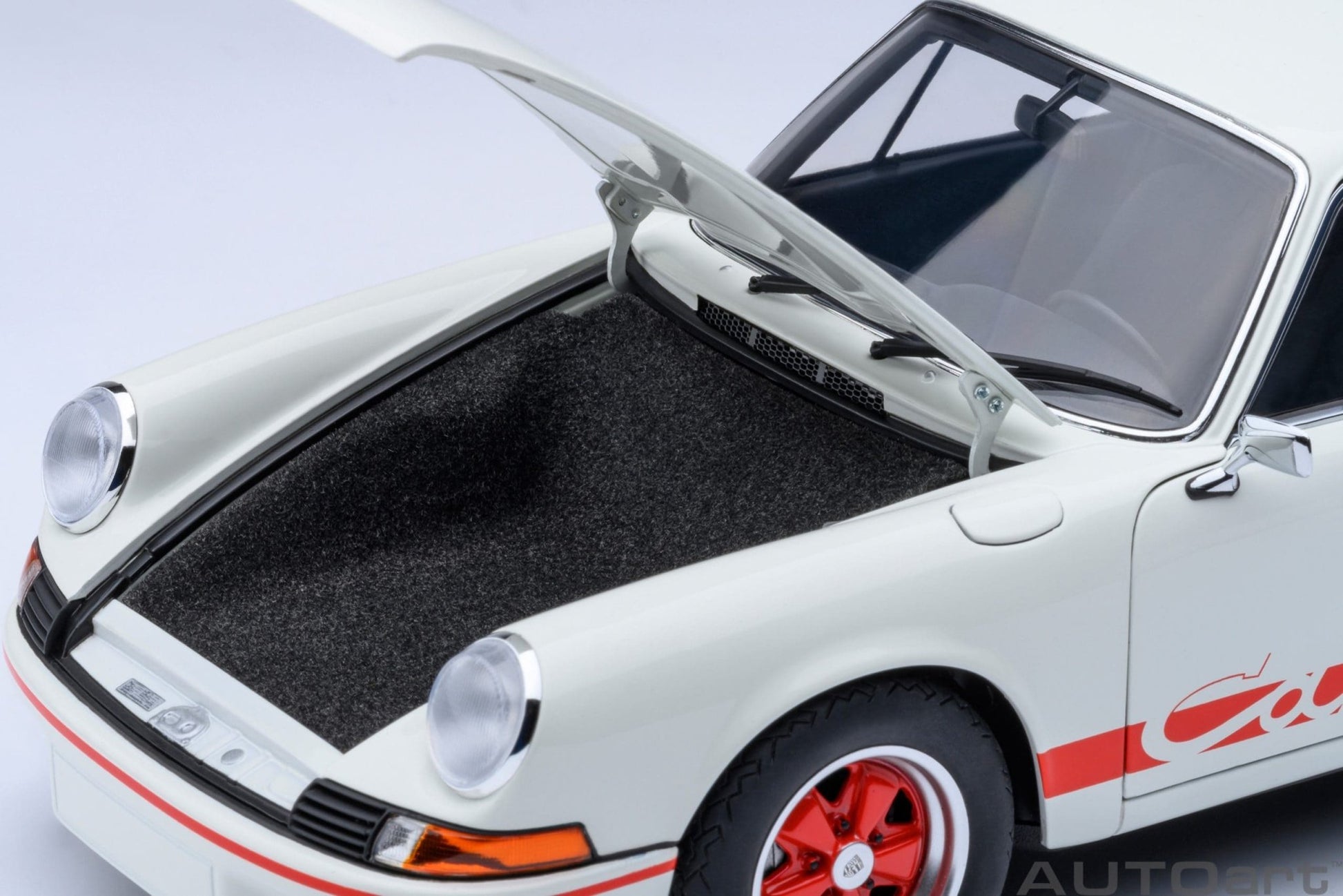 AutoArt Porsche 911 Carrera 2.7 RS Grand Prix White with Red stripes 1:18 Modell