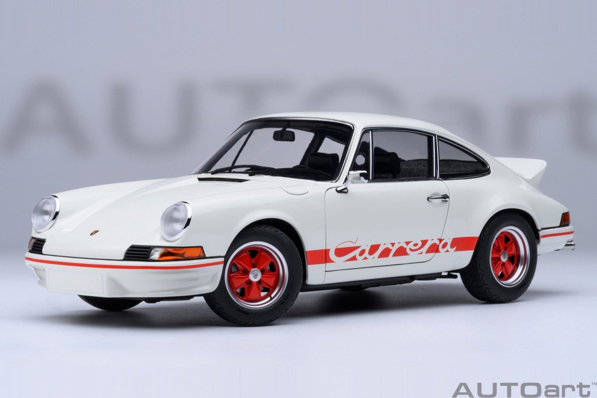 AutoArt Porsche 911 Carrera 2.7 RS Grand Prix White with Red stripes 1:18 Modell
