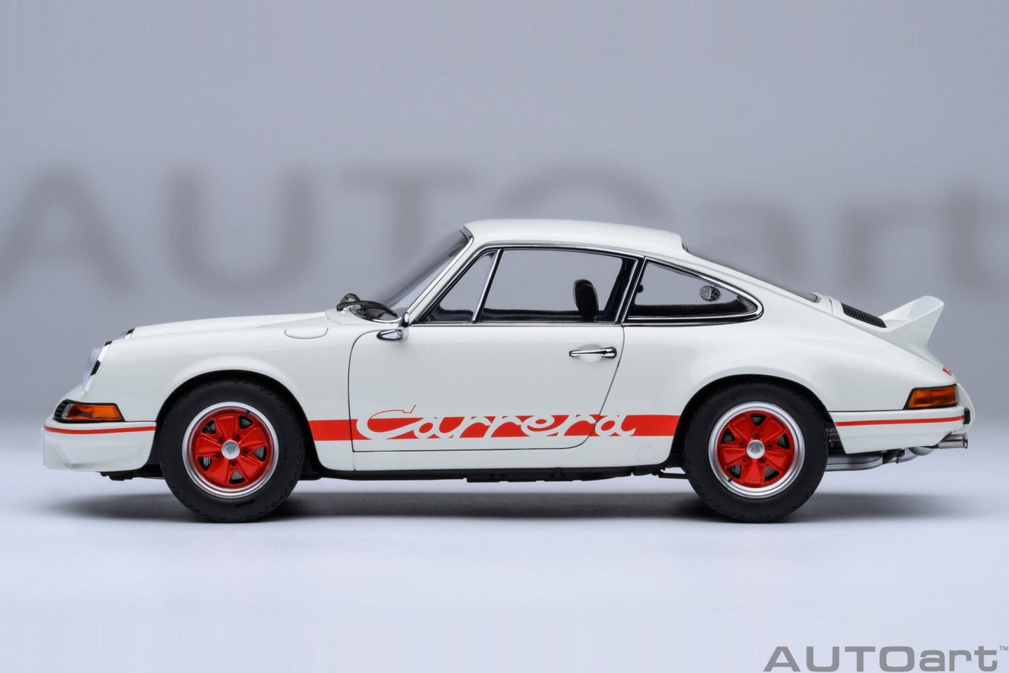 AutoArt Porsche 911 Carrera 2.7 RS THE CIRCUIT WOLF 1:18 Modell