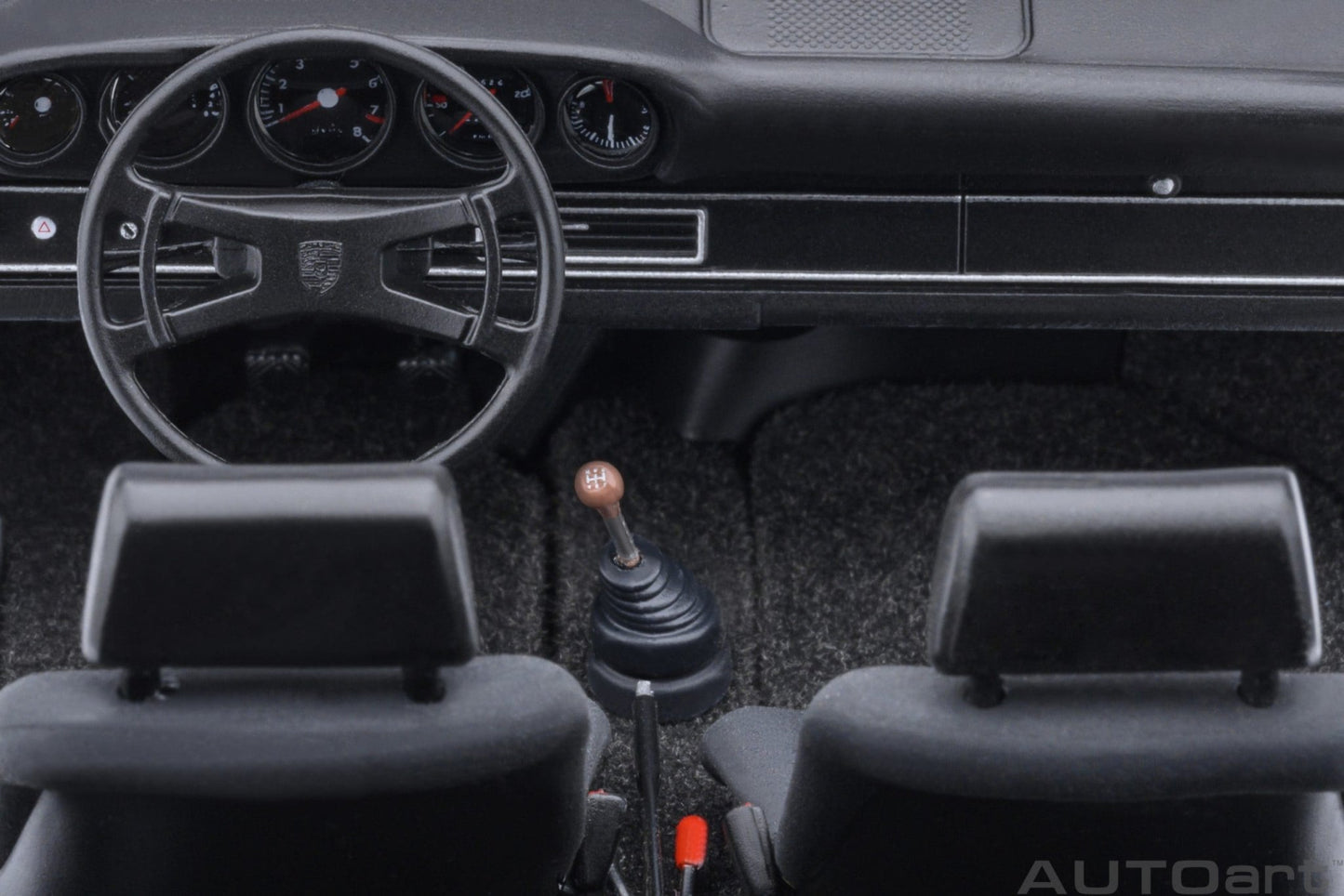 AutoArt Porsche 911 Carrera 2.7 RS THE CIRCUIT WOLF 1:18 Modell