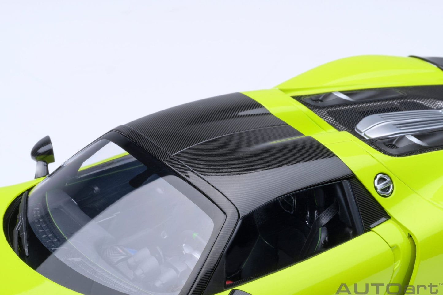 AutoArt Porsche 918 Spyder Weissach Package (Acid Green) 1:18 Modell