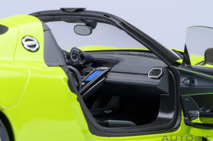 AutoArt Porsche 918 Spyder Weissach Package (Acid Green) 1:18 Modell