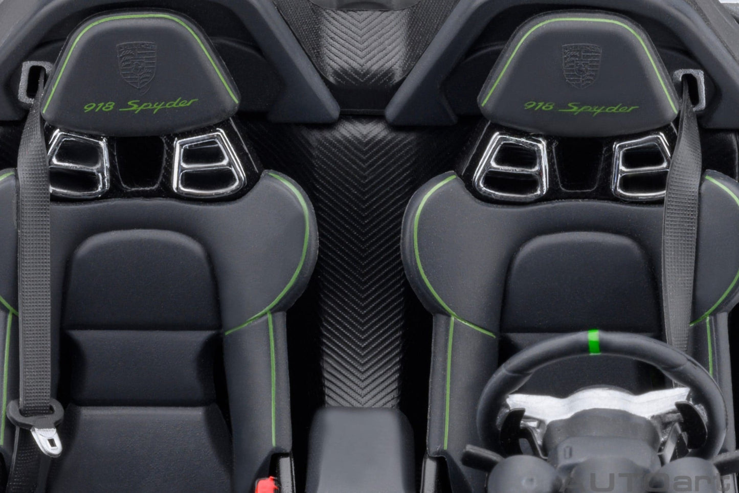 AutoArt Porsche 918 Spyder Weissach Package (Acid Green) 1:18 Modell