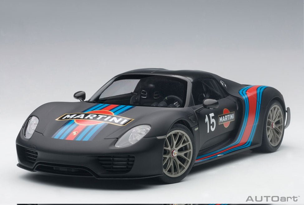 AutoArt Porsche 918 Spyder Weissach Package Matt Black Martini Livery 1:18 Modell