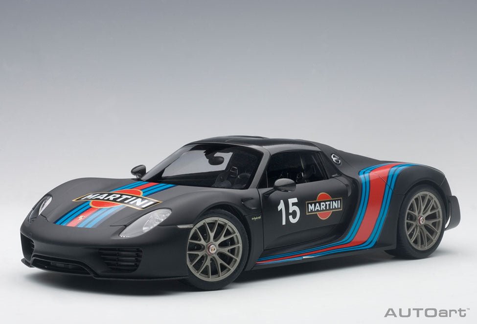 AutoArt Porsche 918 Spyder Weissach Package Matt Black Martini Livery 1:18 Modell