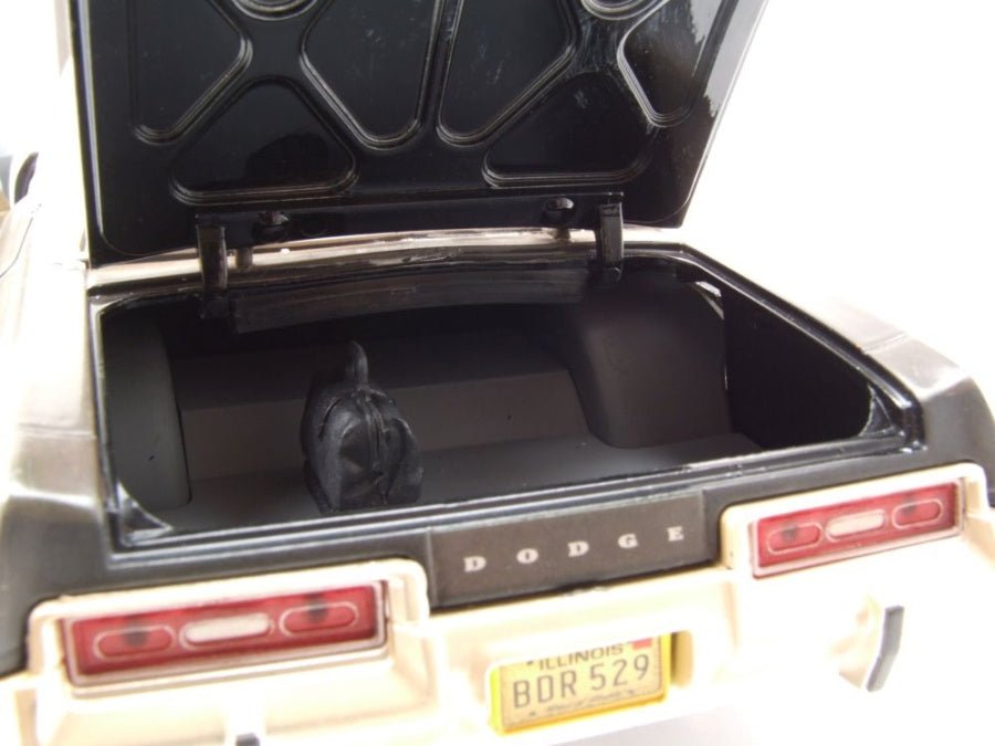 Autoworld Brothers 1974 Dodge Monaco Police Pursuit 1:18 Modell