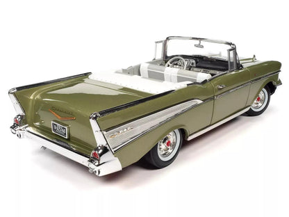 Autoworld Chevrolet Bel Air Convertible 1957 - Laurel Green 1:18 Modell - Artexio