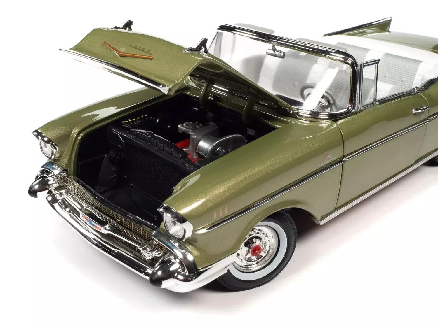 Autoworld Chevrolet Bel Air Convertible 1957 - Laurel Green 1:18 Modell