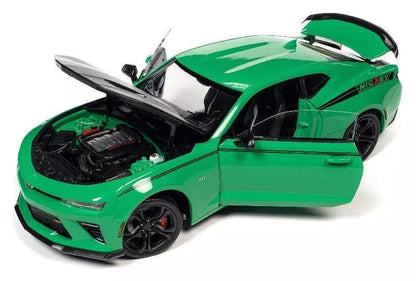 Autoworld Chevrolet Camaro SS 1LE (Nickey) 2017 - Krypton Green 1:18 Modell
