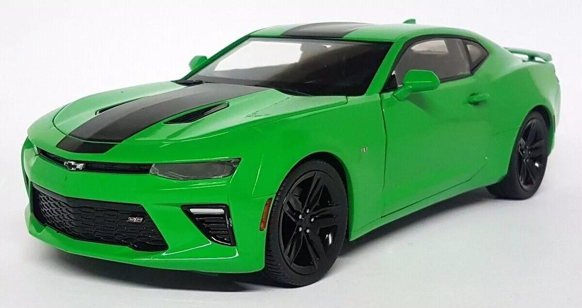 Autoworld Chevrolet Camaro SS 1LE (Nickey) 2017 - Krypton Green 1:18 Model