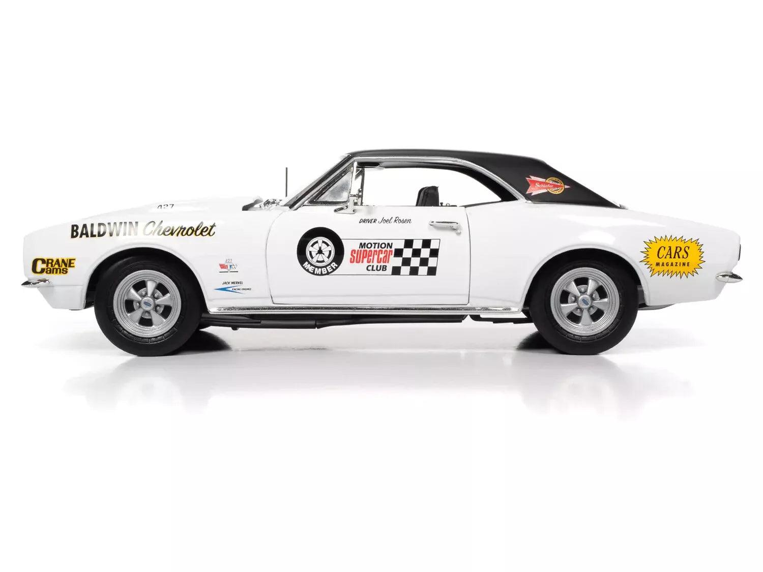 Autoworld Chevrolet Camaro SS (Baldwin Motion) Ermine White 1:18 Modell