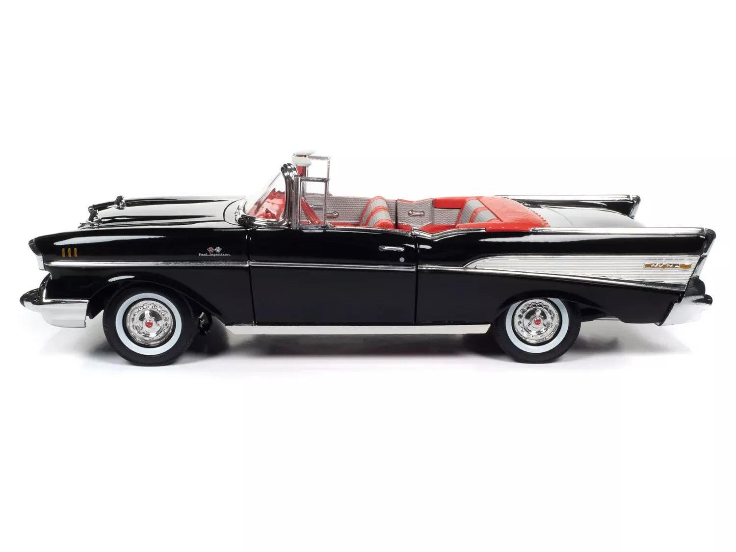 Autoworld James Bond 1957 Chevrolet Bel Air Convertible 1:18 Modell - Artexio