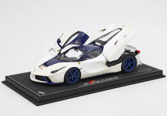 BBR Ferrari LaFerrari White/Blue 1:18 Modell