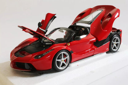 BBR Models Ferrari LaFerrari Aperta - Red 1:18 Modell - Artexio