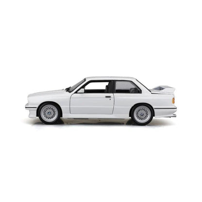 Bburago BMW M3 (E30) 1988 - White 1:24 Modell - Artexio