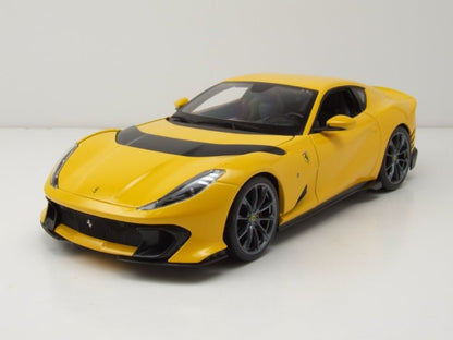 Bburago Ferrari 812 Competition 2021 Yellow 1:18 Modell