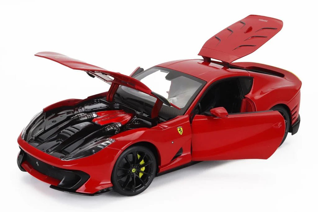 Bburago Ferrari 812 Competizione 2021 red 1:18 Modell