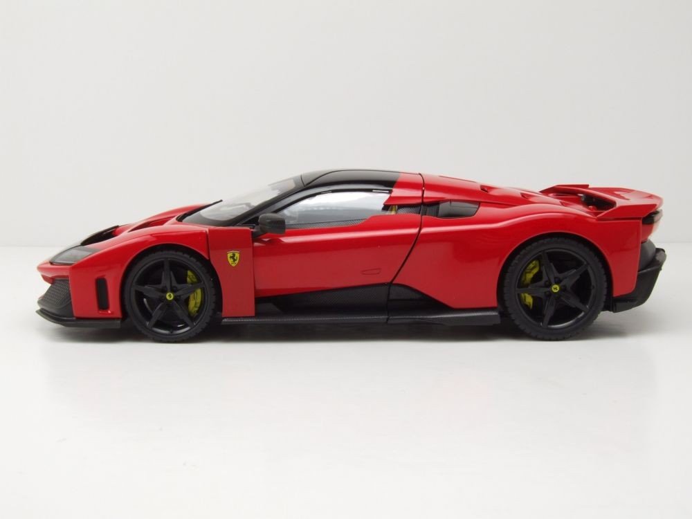 Bburago Ferrari F80 2024 Rosso Corsa Black Rims 1:18 Modell