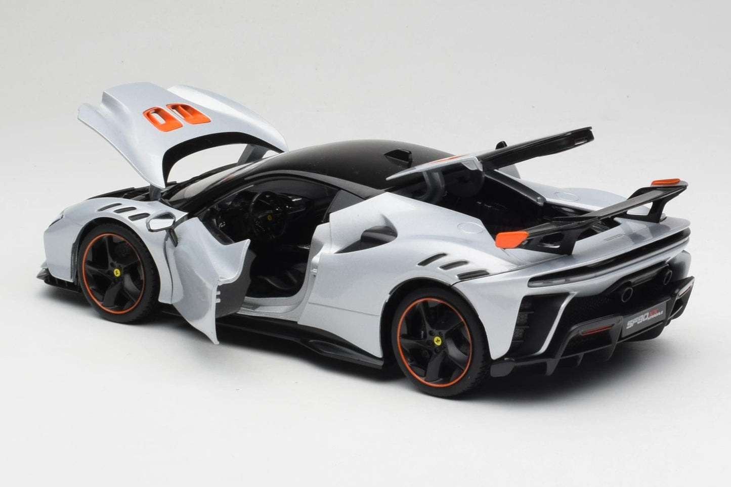 Bburago Ferrari SF90 XX Stradale 2024 white 1:18 Modell