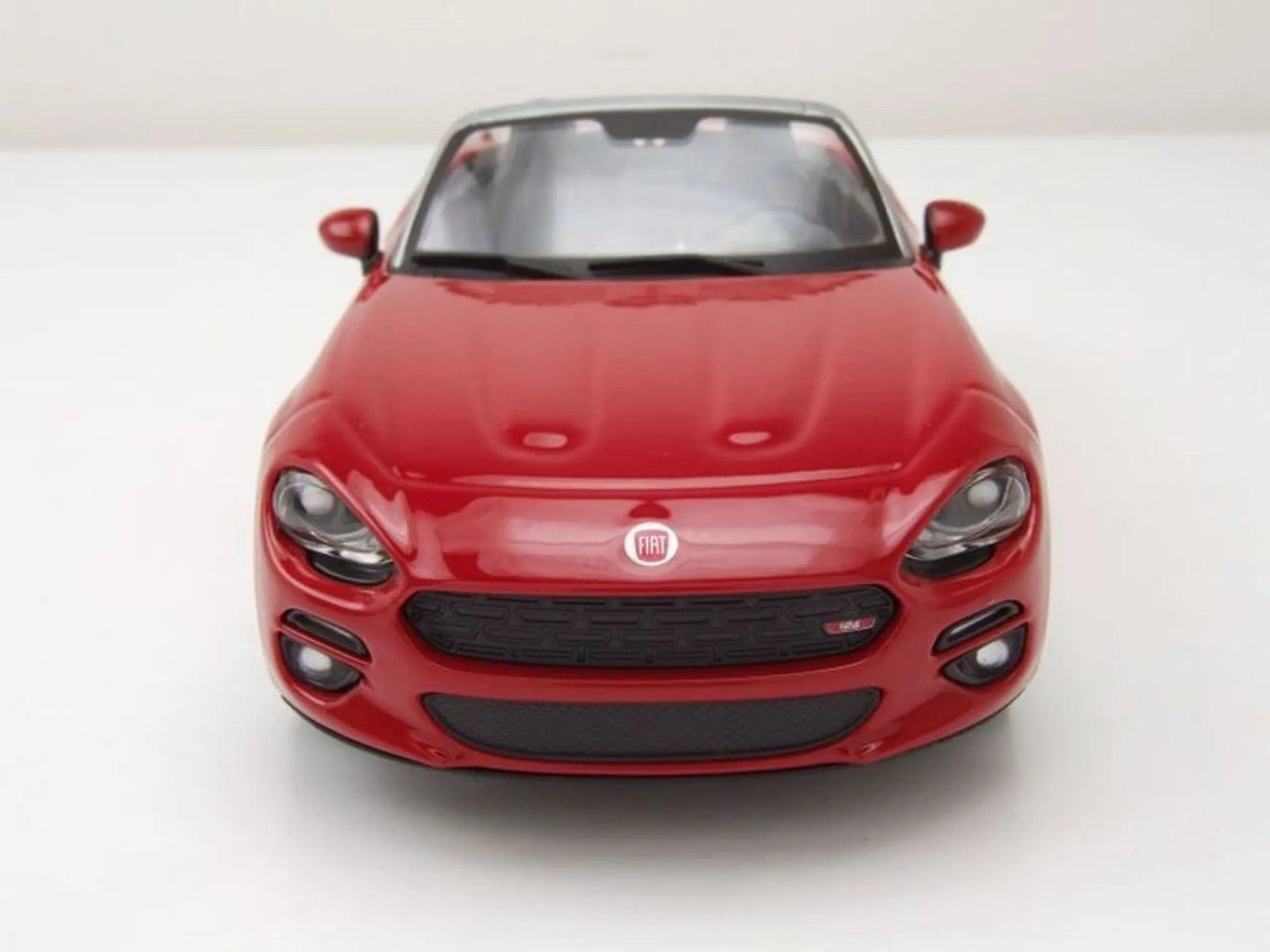 Bburago Fiat 124 Spider 2016 - Red 1:24 Modell - Artexio