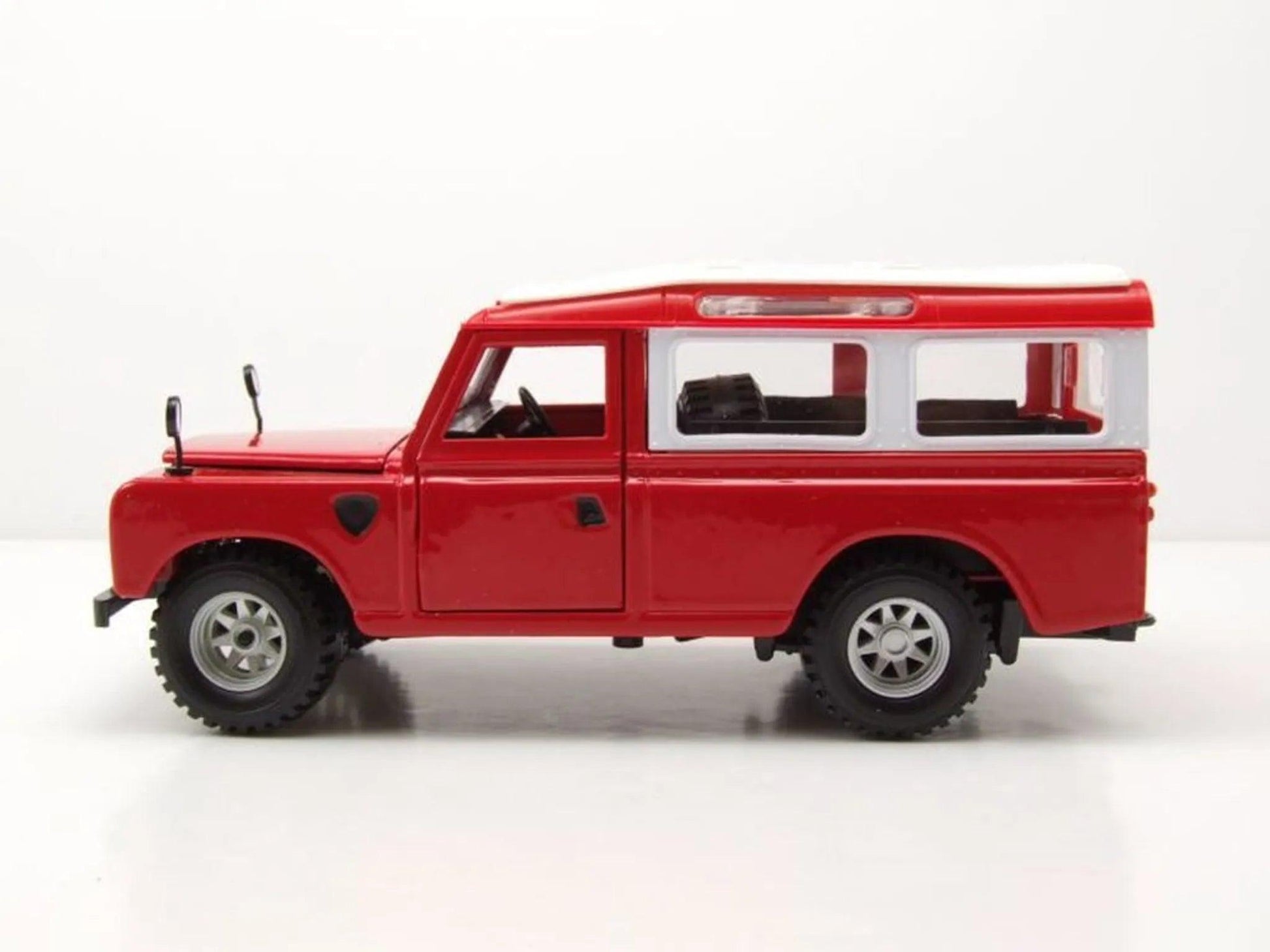 Bburago Land Rover 110 - Red 1:24 Modell - Artexio